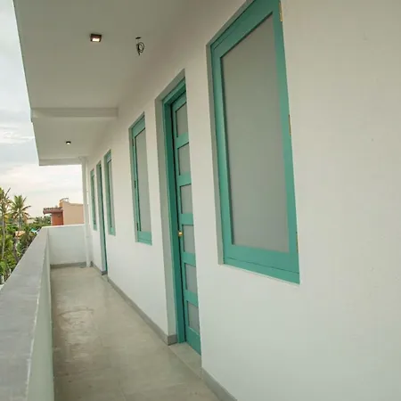 Iddamal Bay Apartments Dehiwala-Mount Lavinia Екстер'єр фото
