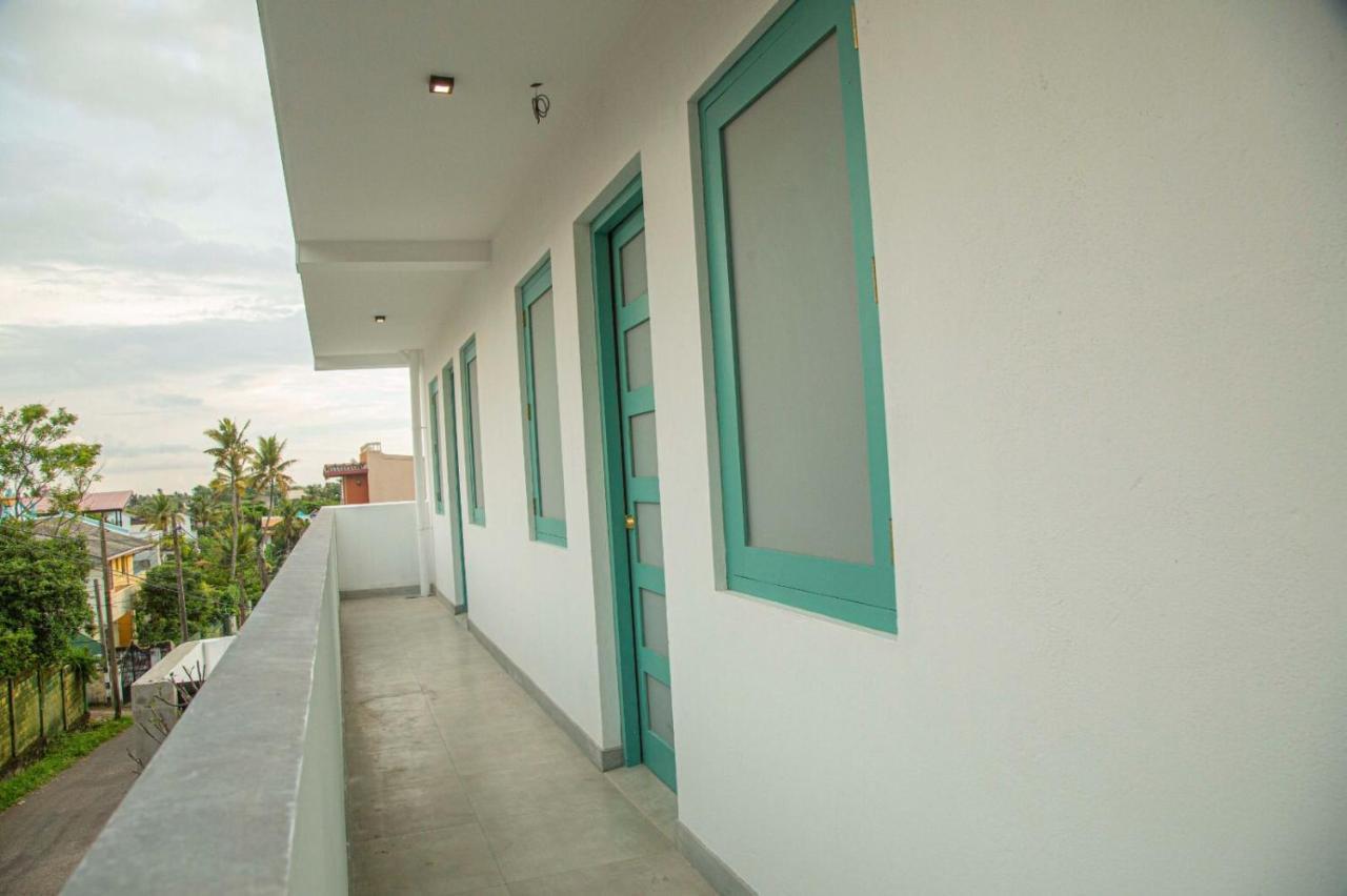 Iddamal Bay * Dehiwala-Mount Lavinia