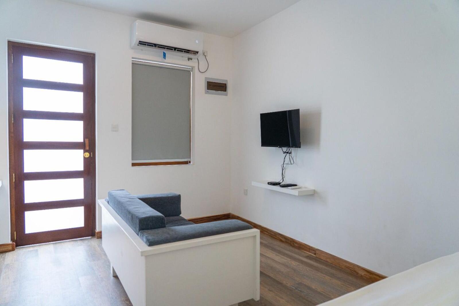 Iddamal Bay * Dehiwala-Mount Lavinia